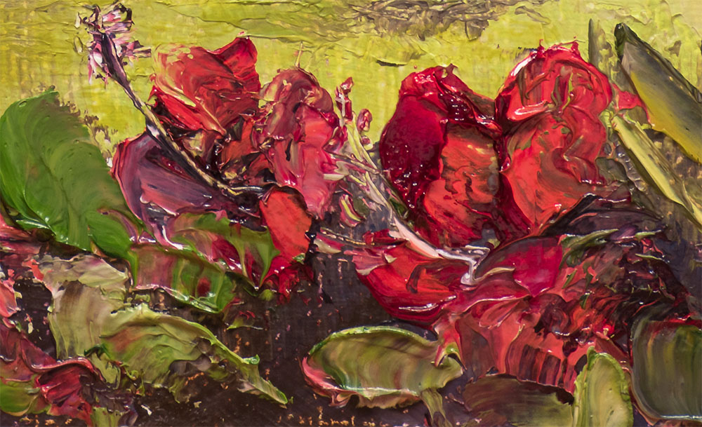 Lil' Ms. Hennykins Sweet Beaks Shed